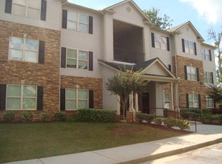 4104 Fairington Club Dr, Lithonia, GA 30038