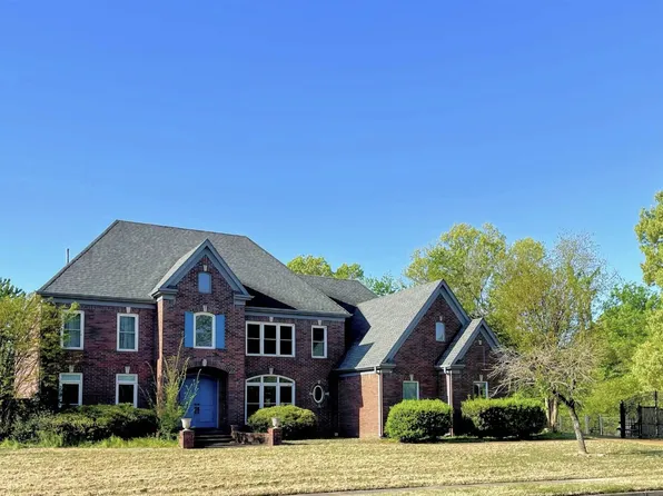9983 Houston Oak Dr, Germantown, TN 38139