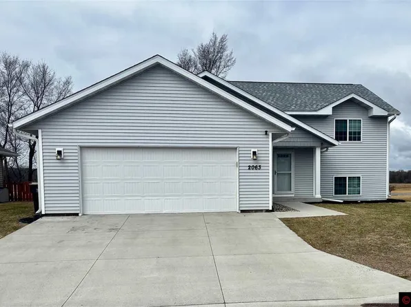 2063 Pratt Cir, Saint Peter, MN 56082