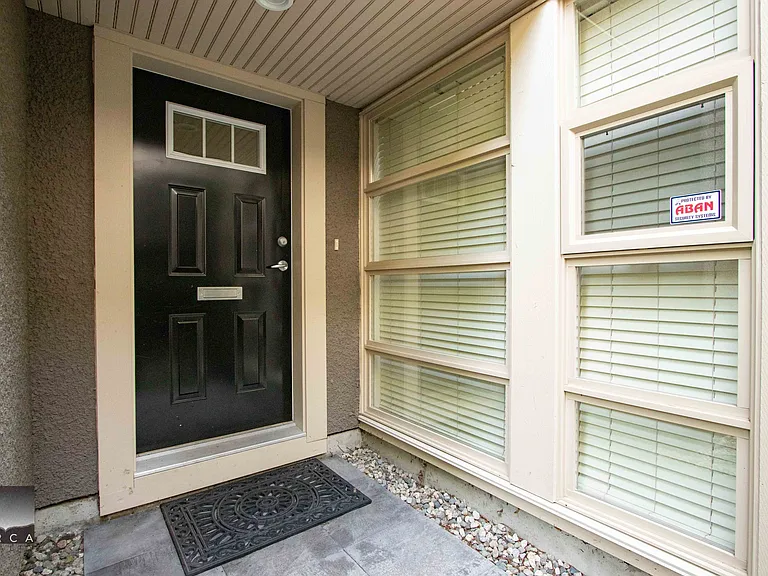 3750 Edgemont Blvd — Photo 3