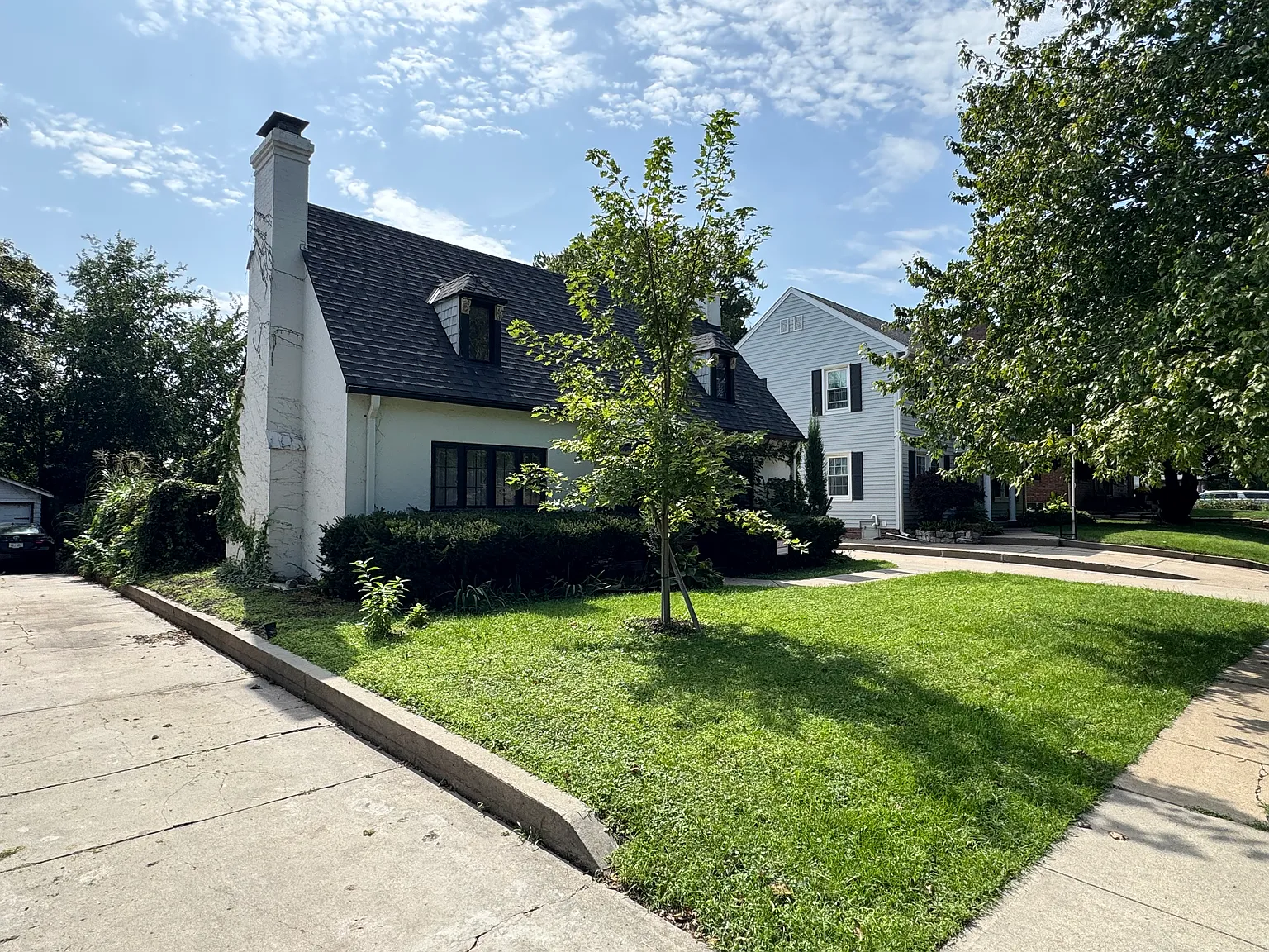 3 bed, 2239 sqft, $2,950 — Photo 3