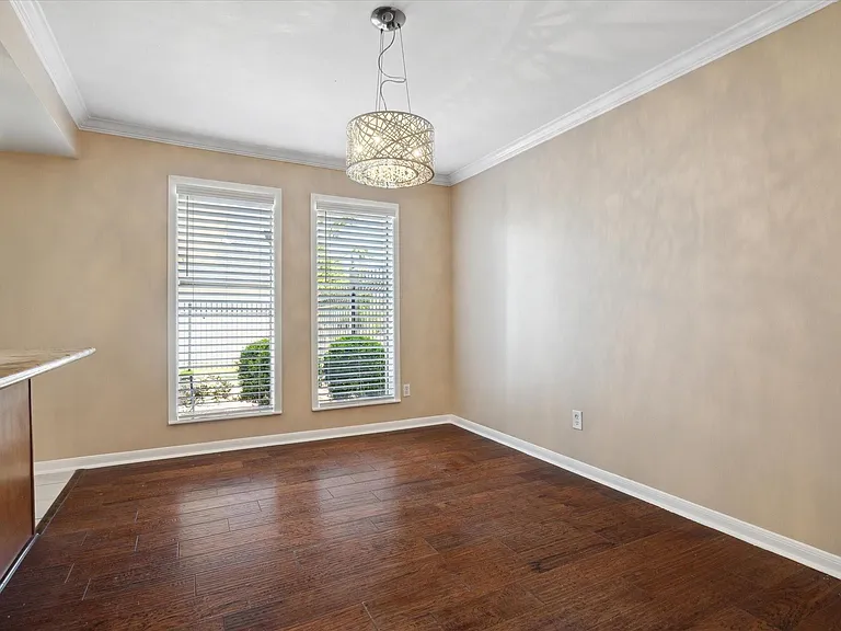 3302 Chris Dr — Photo 9