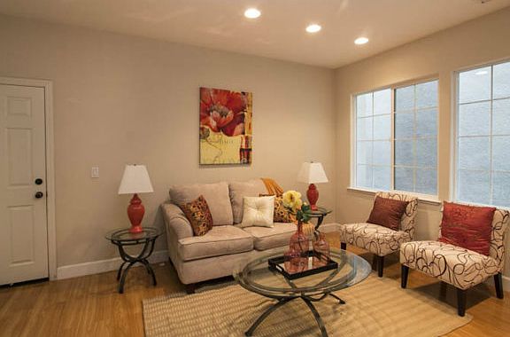 5th image of 3812 Evangelho Cir