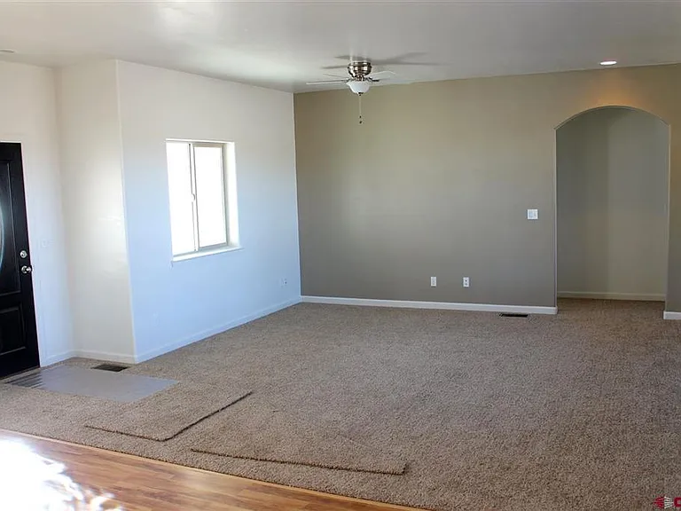 1394 Kremer Dr — Photo 6