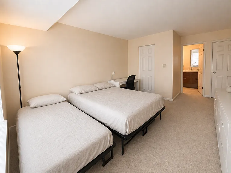 1 Watermill Pl #424 — Photo 6