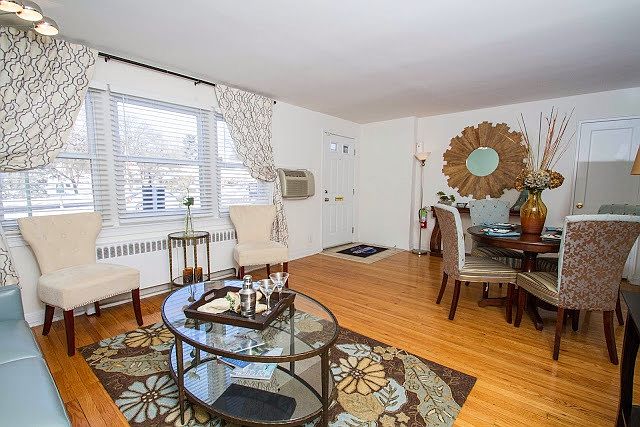 Model Living Room