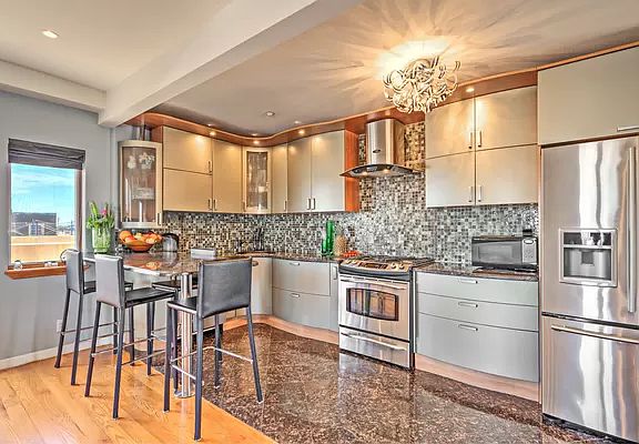 5th image of 2964 Brighton 6 St #8