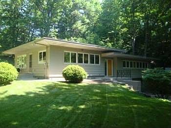 1st image of 1005 Lake Ave