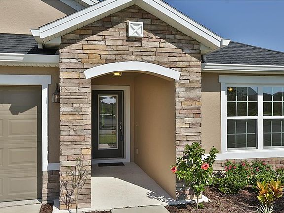 3rd image of 100 Grande Berwick Ct