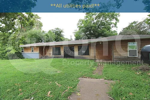 17 Macarthur Dr #B Photo 1