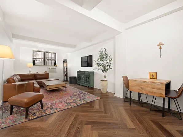 150 E 27th St, New York, NY 10016