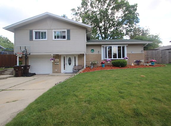 2nd image of 5533 La Palm Dr
