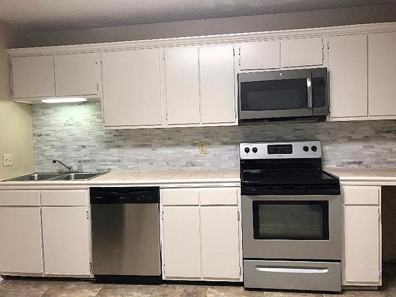 2nd image of 310 Ella St APT 106