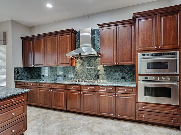 3rd image of 20837 N Barberry Ln