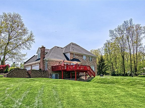 5th image of 216 Lakevue Dr
