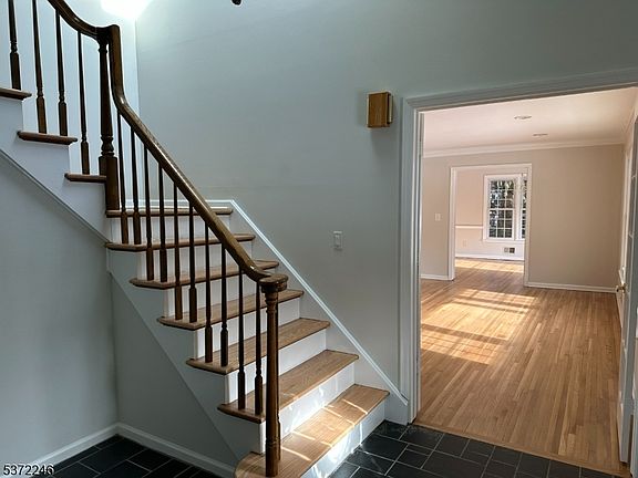 5th image of 56 Woodland Rd