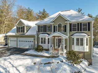 47 Laurel Crest Dr, Brookline, NH 03033