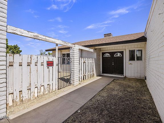4th image of 7244 N 46TH Avenue