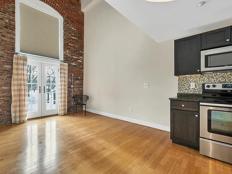 Perley Canal Mill Apartments — Photo 36