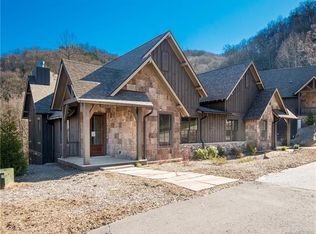 14 E Saddle Notch Ln #13, Tuckasegee, NC 28783