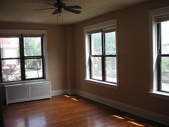 4th image of 4515 Maryland Ave APT 209