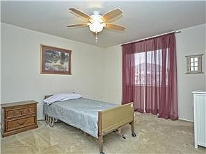 5th image of 313 Golden Gate Dr