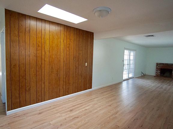 5th image of 1025 Miller Ave