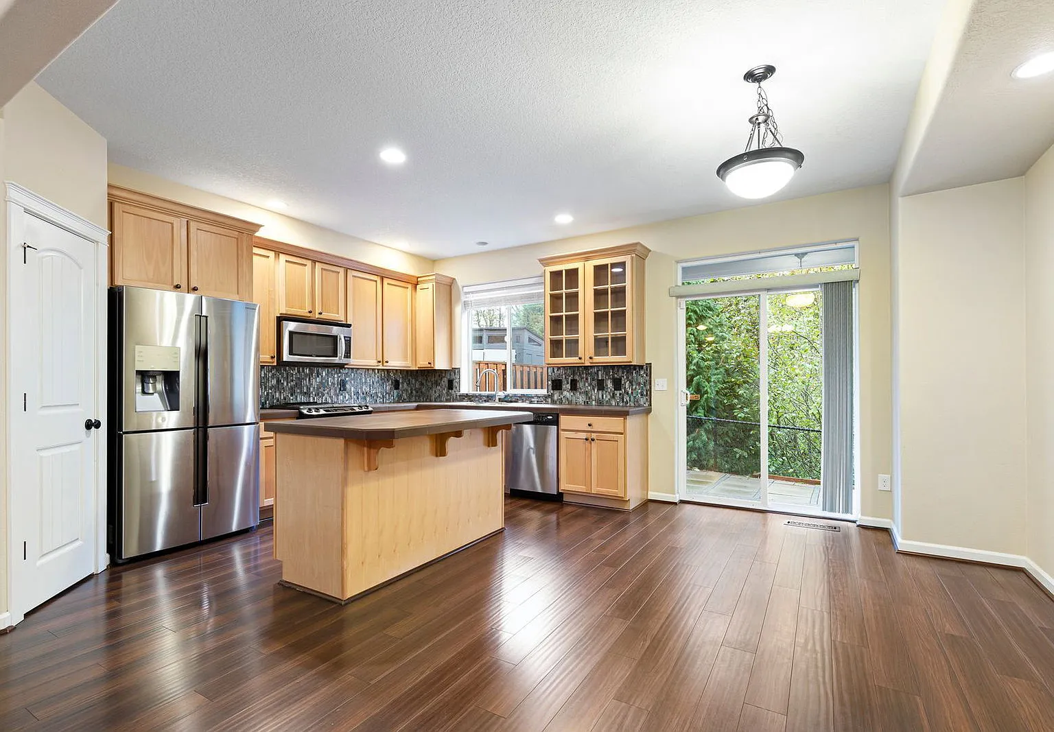 3 bed, 2.5 bath, 1777 sqft, $2,750 — Photo 4