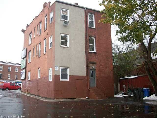 2nd image of 25 New Britain Ave