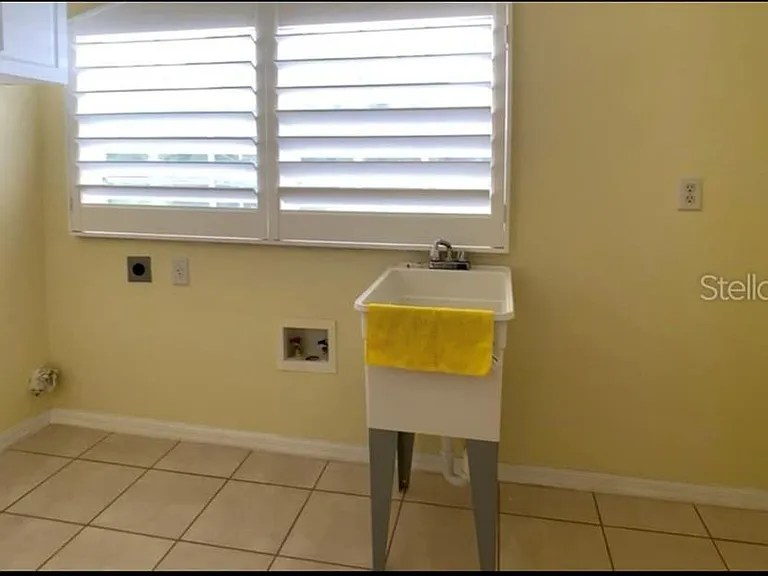 18020 Maui Isle Dr — Photo 39