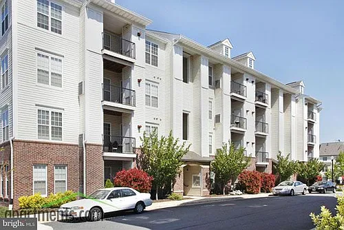 21222 McFadden Sq #310 Photo 1