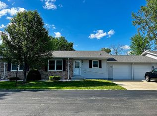 104 Joan Ct #4B, Marysville, MI 48040
