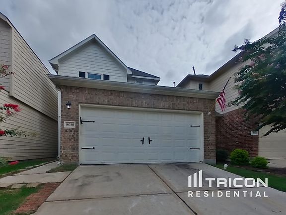 2nd image of 8038 Villa Lago Ln