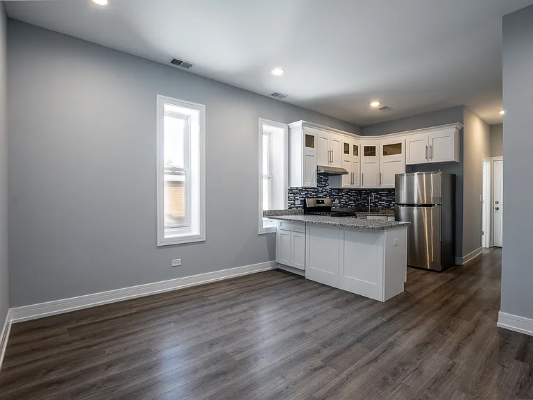 3744 S Parnell Ave #2 — Photo 3
