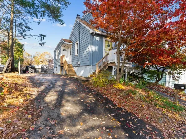 76 E Shore Rd, Holbrook, MA 02343