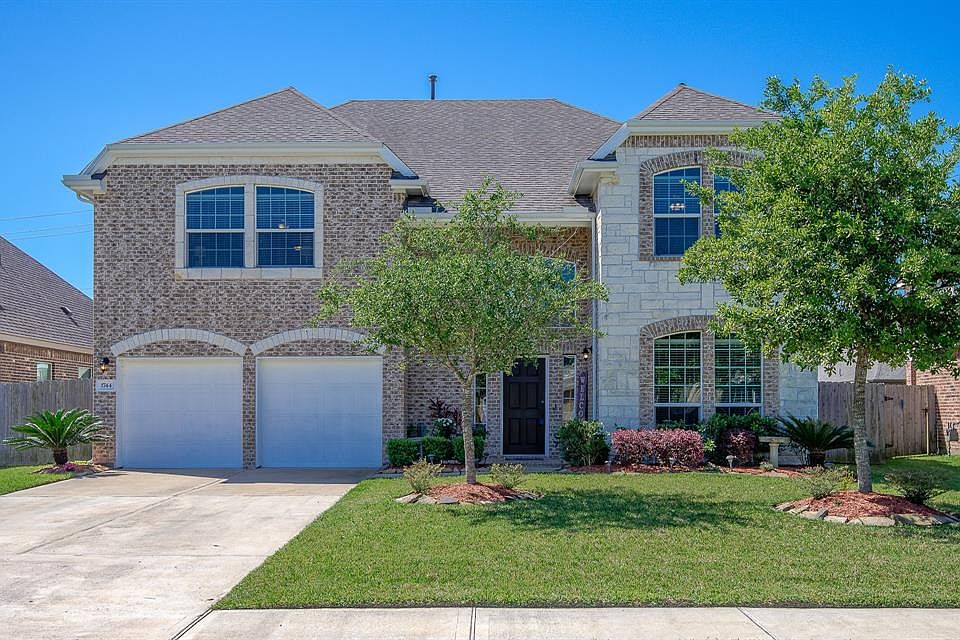 1st image of 1744 Coral Cliff Dr