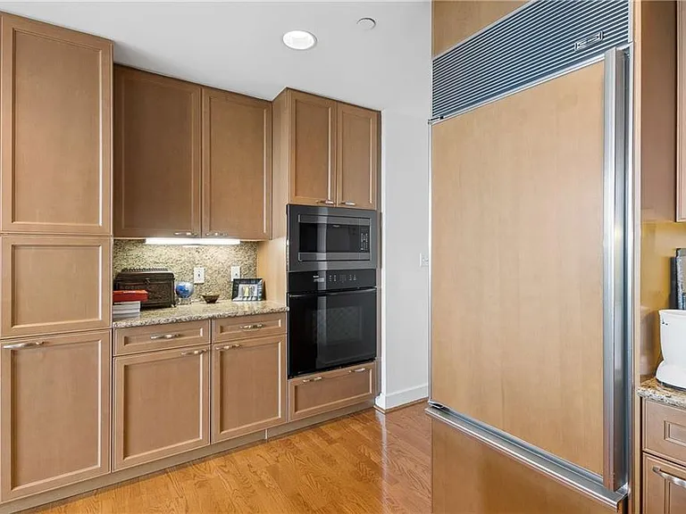700 Park Regency Pl NE #1607 — Photo 14