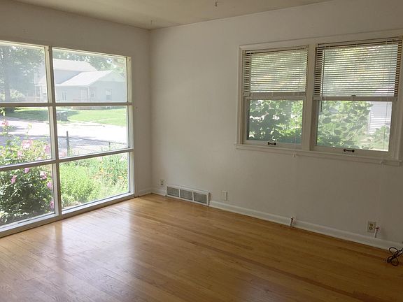 3rd image of 1042 S 25th St