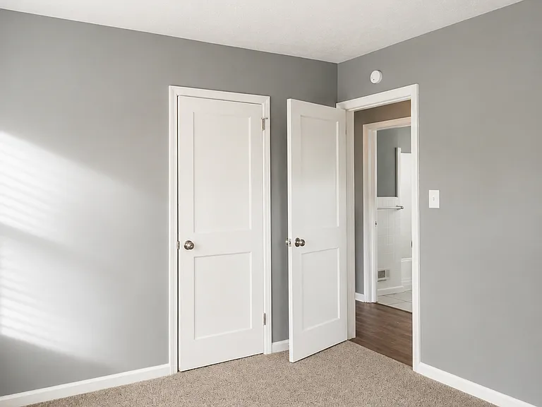 2196 Knoll Dr — Photo 4