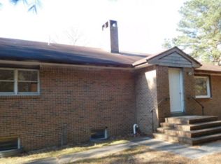 320 Woodland Ave, Manorville, NY 11949
