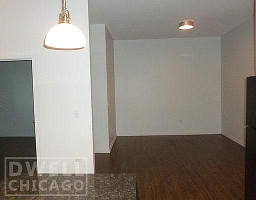 5th image of 2505 N Clybourn Ave