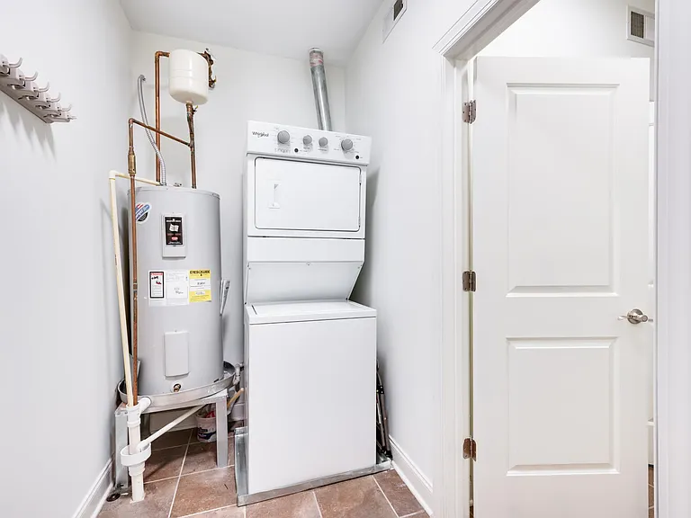 3128 Belwood St #201 — Photo 31