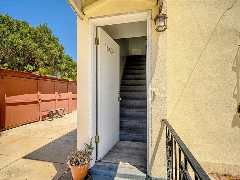 1643 S Catalina St #1/4 — Photo 4