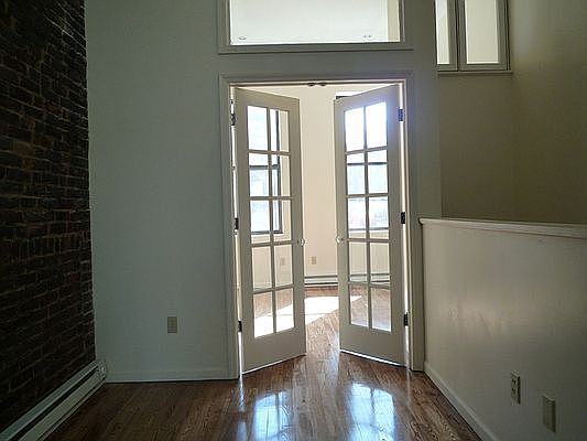 3rd image of 1039 Fulton St #1LL