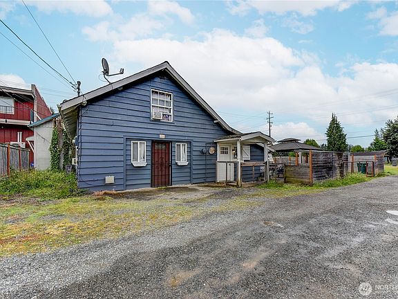 2nd image of 112 Cascade Avenue