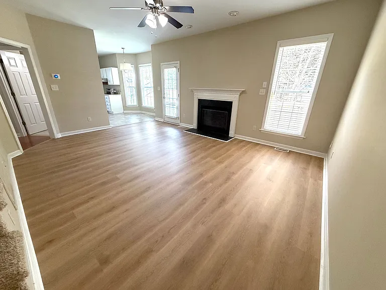 2509 Kentford Ct — Photo 5