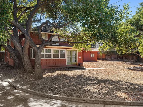 4th image of 1390 Marinovich Way