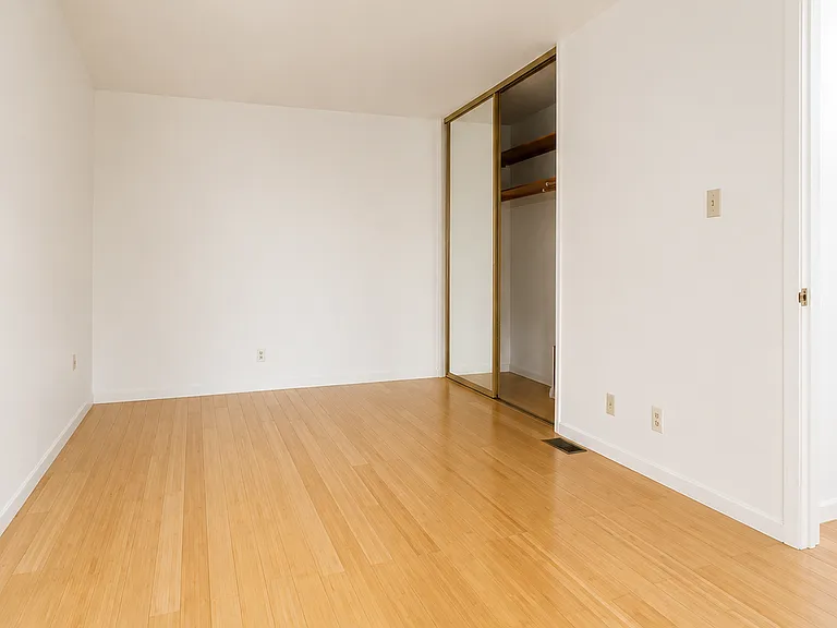 29 Capp St #2 — Photo 7