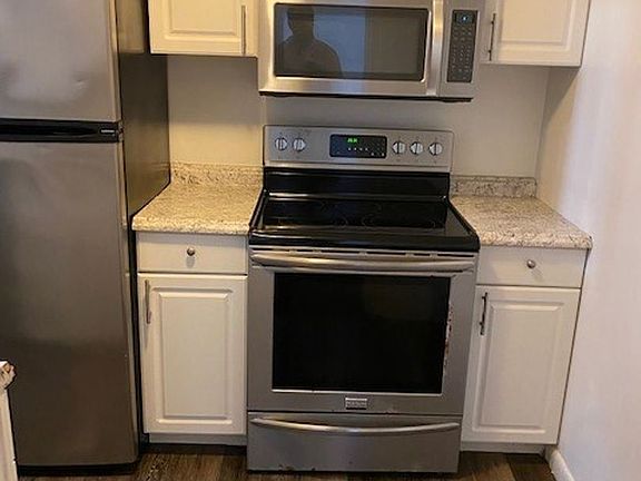 4th image of 10 E Biddle St #10046067