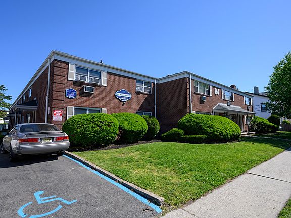 2nd image of 90 Essex St APT 15